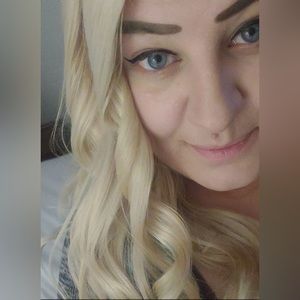 Meet your Posher, Whitney